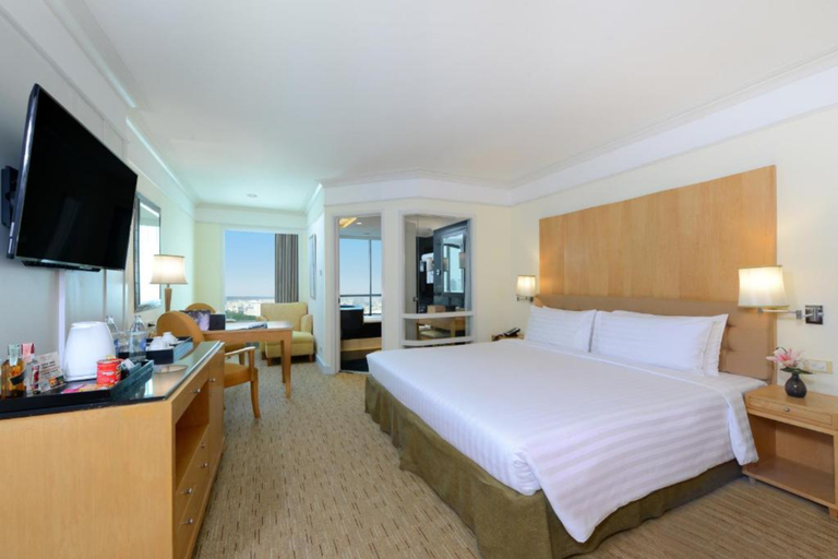 Bedroom 3, Miracle Grand Convention Hotel, Lak Si