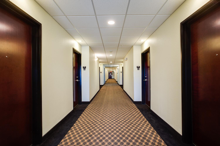 Others 4, Best Way Inn Cleburne, Johnson