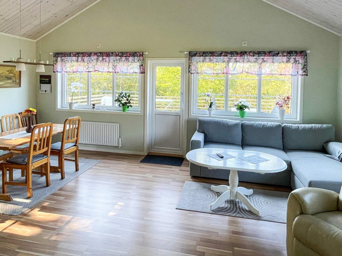 Dining 3, 6 Person Holiday Home in Olofstrom-by Traum, Olofström