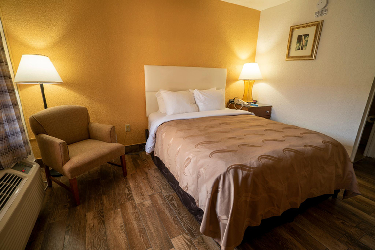 Bedroom 13