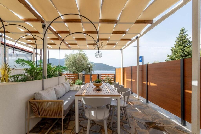 Food & Drinks 5, Pteleo apartments, Thessaly