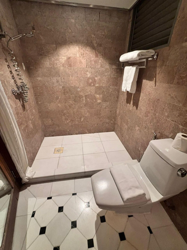 Bathroom 5, Orchard Point Serviced Apartments, Singapore