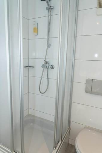Bathroom 4, Ringhotel Schlossberg Neustadt, Saale-Orla-Kreis