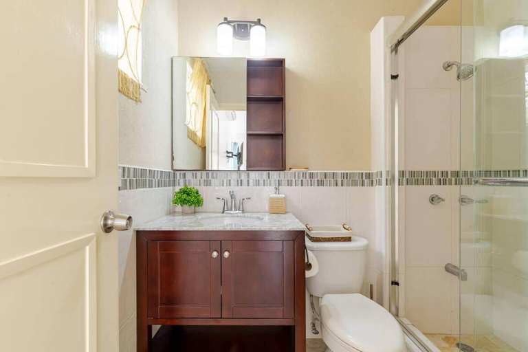 Bathroom 2, Luxury Sea-view Townhouse, Pool , Ocho Rios