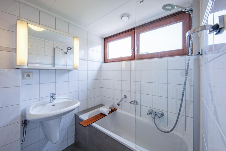 Bathroom 4, B&B Boutique Hotel De Waal, Texel