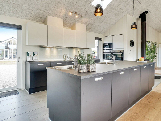 Others 4, 5 Star Holiday Home in Grenaa, Norddjurs