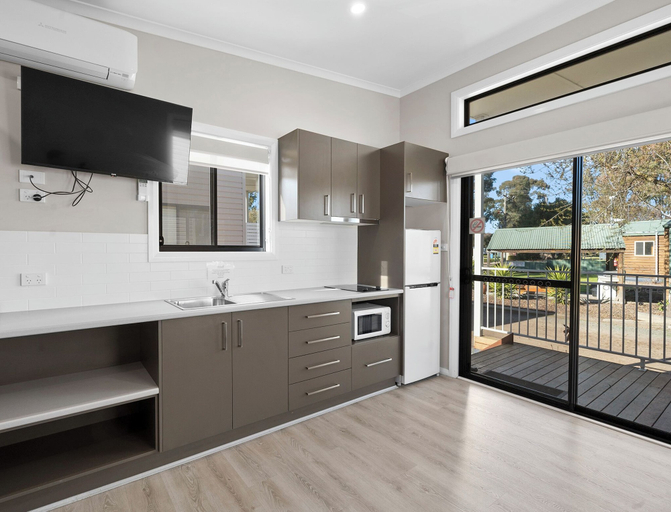 Others 5, Shepparton Holiday Park, Shepparton