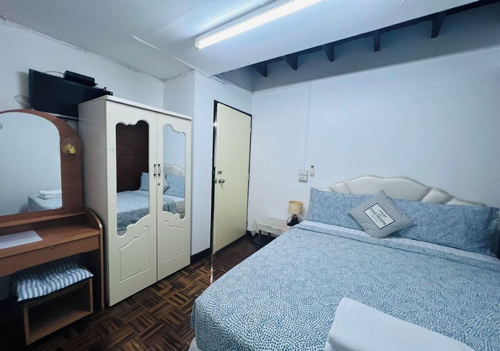 Bedroom 24