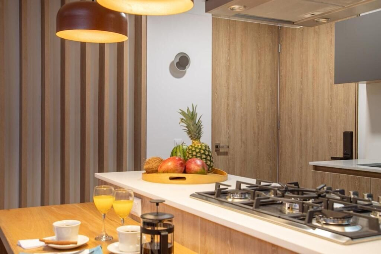 Food & Drinks 5, Forever W&L Building, Medellín