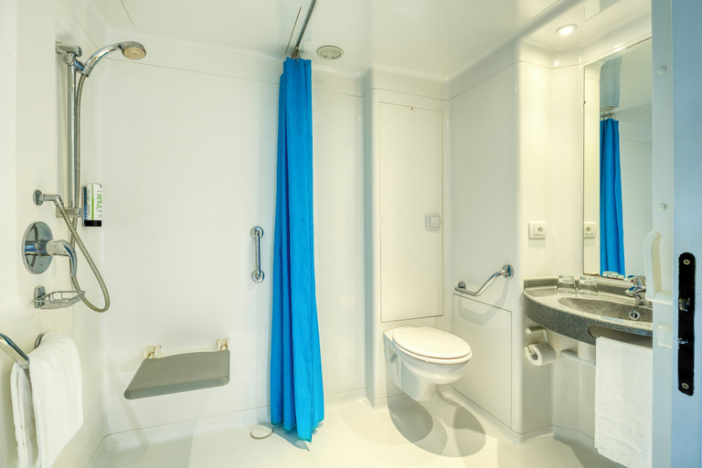 Bathroom 4, B&B HOTEL Liège Rocourt, Liège
