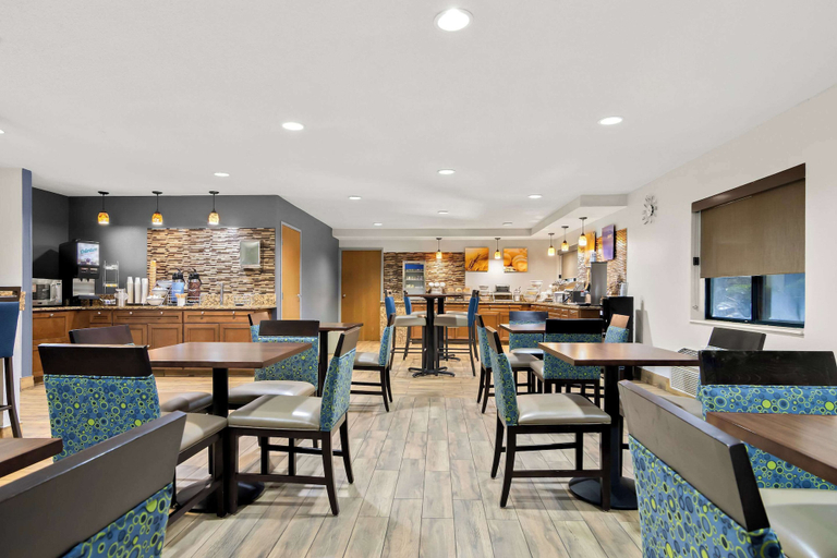Food & Drinks 5, Comfort Inn Joliet West I-80, Will