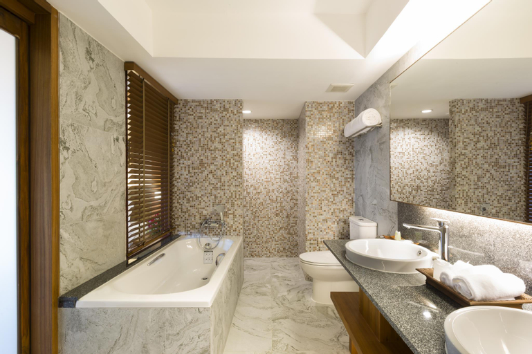 Bathroom 5
