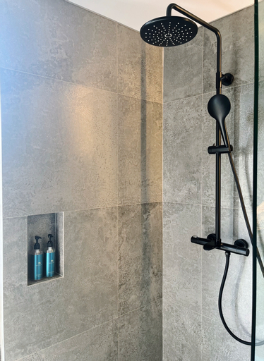 Bathroom 6