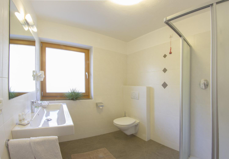 Others 4, Residence *** Geringerhof, Bolzano