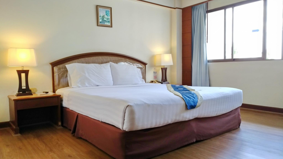 Bedroom 8