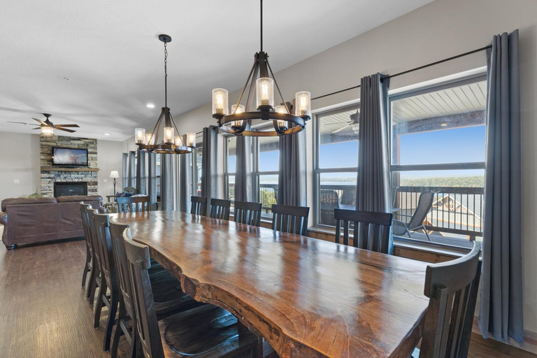 Others 1, CC280- Lakefront Haven, Taney