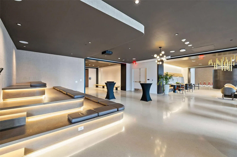Room 5, Luxury 2br-2bth Balcony Pool, Miami-Dade