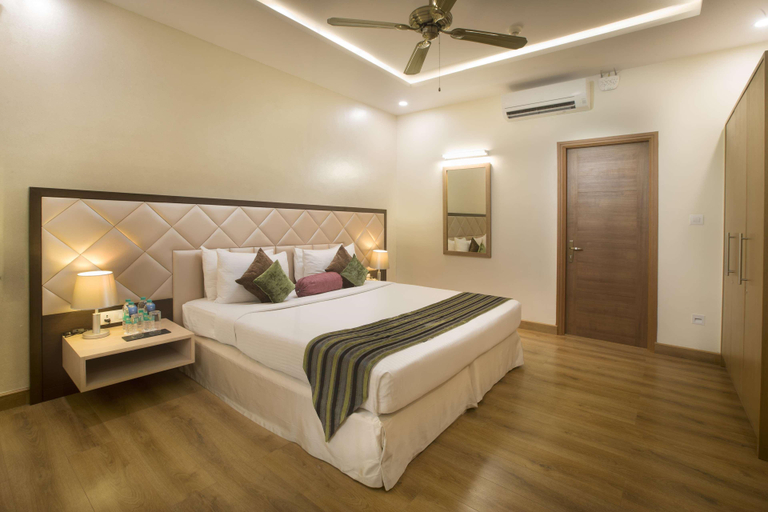 Bedroom 3, Aldovia Resort & Convention, Bangalore Rural