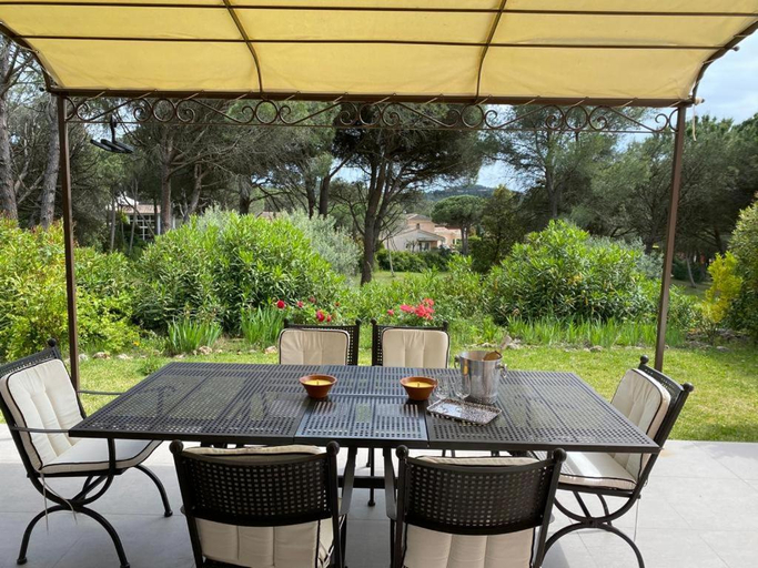 Others 2, VILLA Saint Raphael Valescure Piscine Clim Wifi Golf, Var