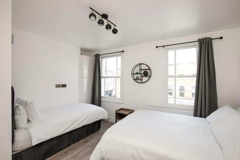 Bedroom 2, Spacious Serenity in the Heart of Central London, London
