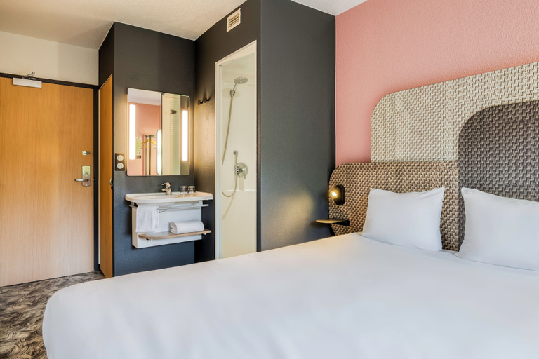 Bedroom 3, B&B HOTEL Liège Rocourt, Liège