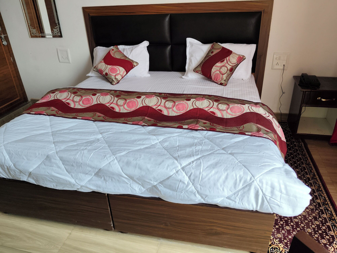Bedroom 2, Hotal Royal Restaurant and Bar, Bharatpur