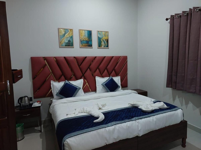 Others 5, Kailasha Inn, Varanasi