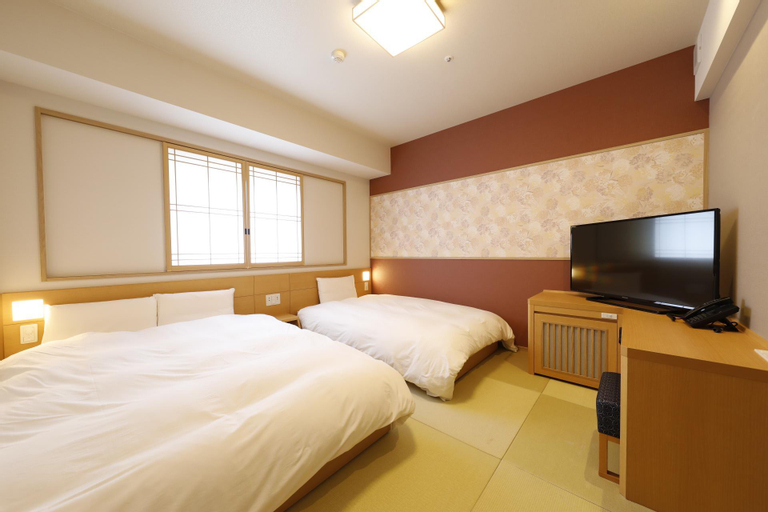 Bedroom 12