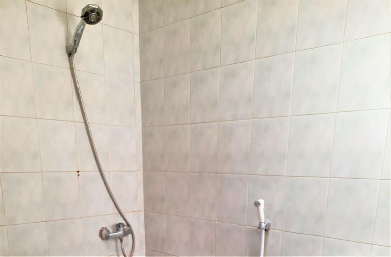 Bathroom 8