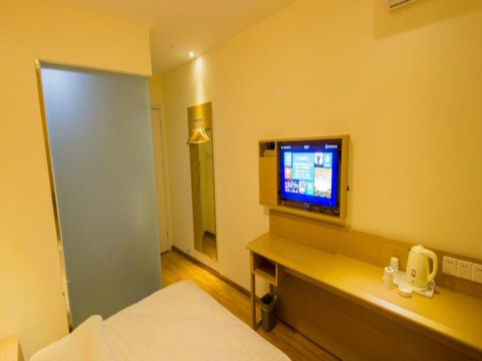 Bedroom 3, 7 Days Inn Ya'an Langqiao Pedestrian Street Center, Ya'an