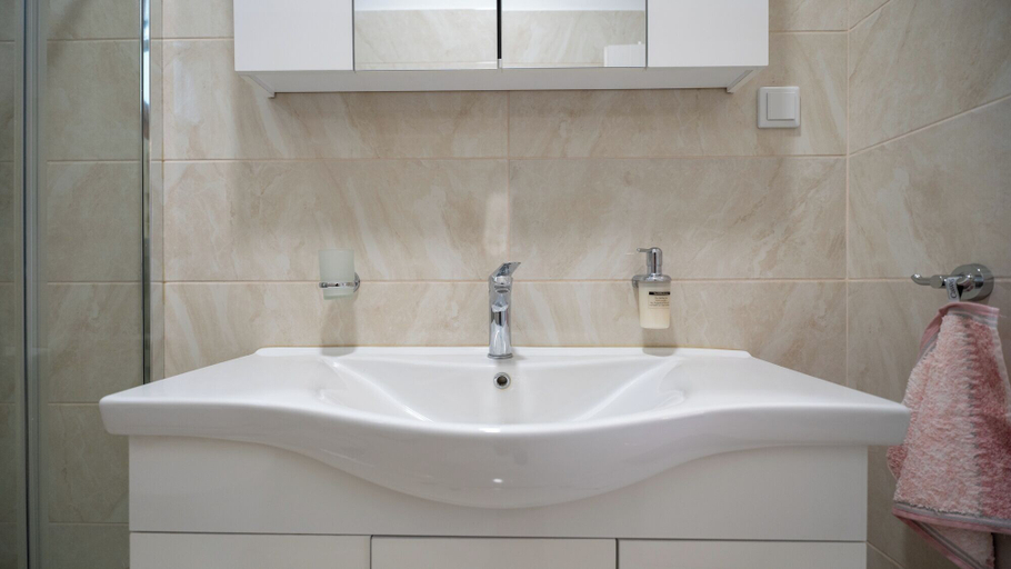 Bathroom 4, Anna Maria Family House 1, Thessaly
