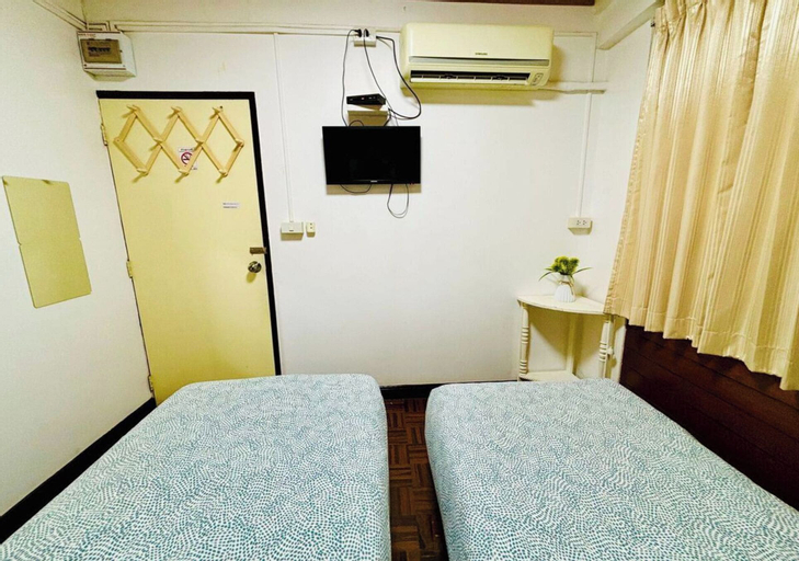 Bedroom 5