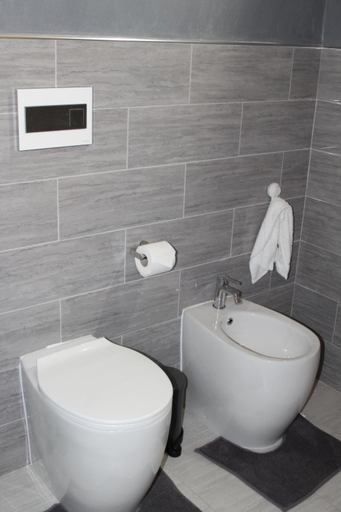 Bathroom 3, Mary's House, Catania