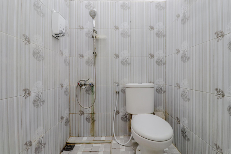 Bathroom 6