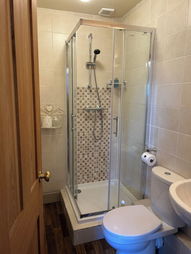 Bathroom 4, Ashbourne House, York