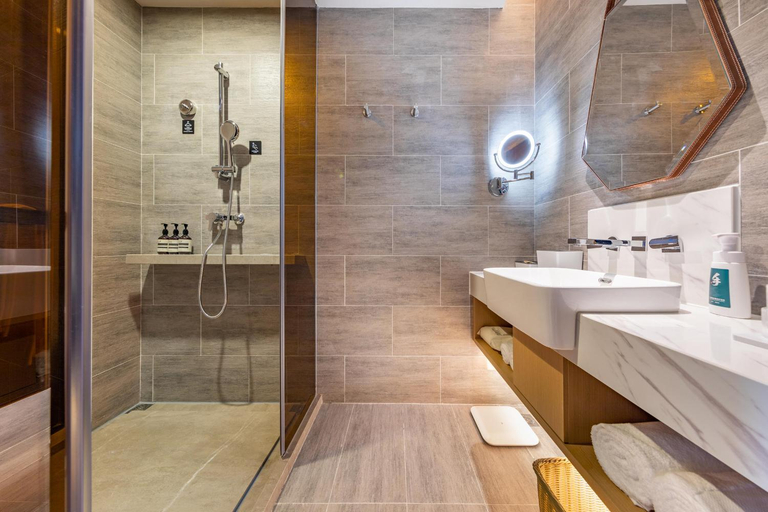 Bathroom 4, Atour Hotel Shenzhen Guangming New Town, Shenzhen
