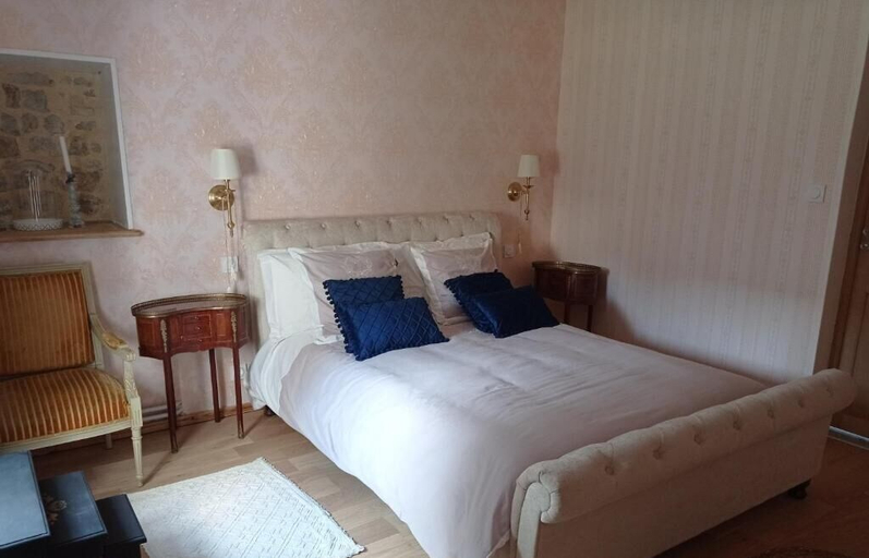 Bedroom 4, Aux léopards Normands, Calvados