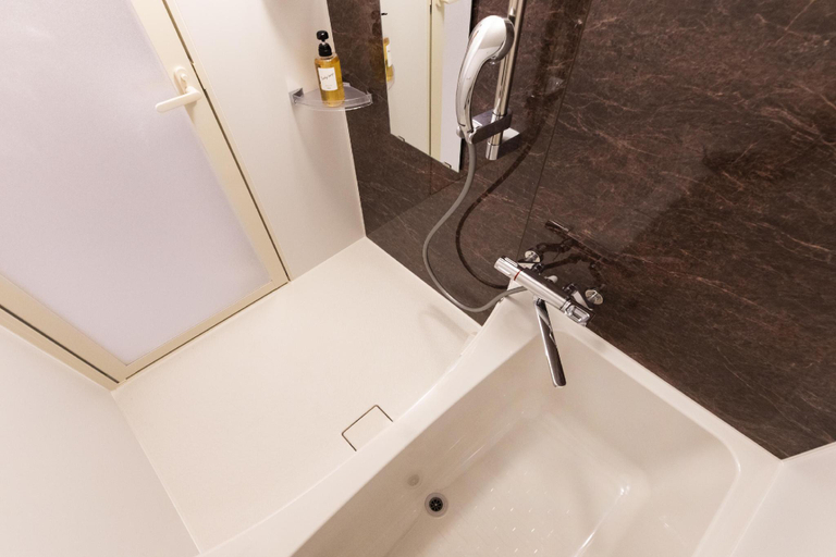 Bathroom 15