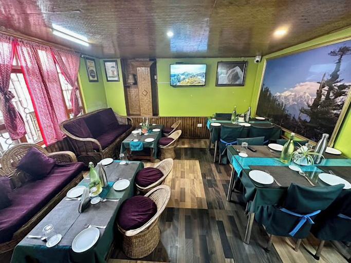 Food & Drinks, Hotel Ravongla Star, South Sikkim