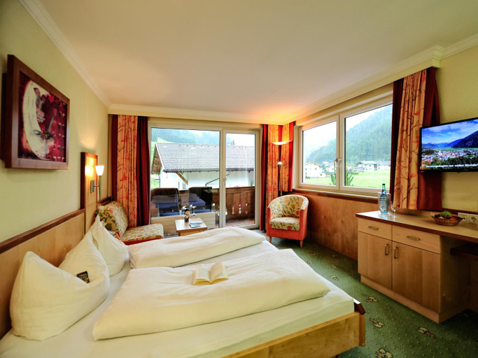 Bedroom 2, Alpenhof Pitztal, Imst