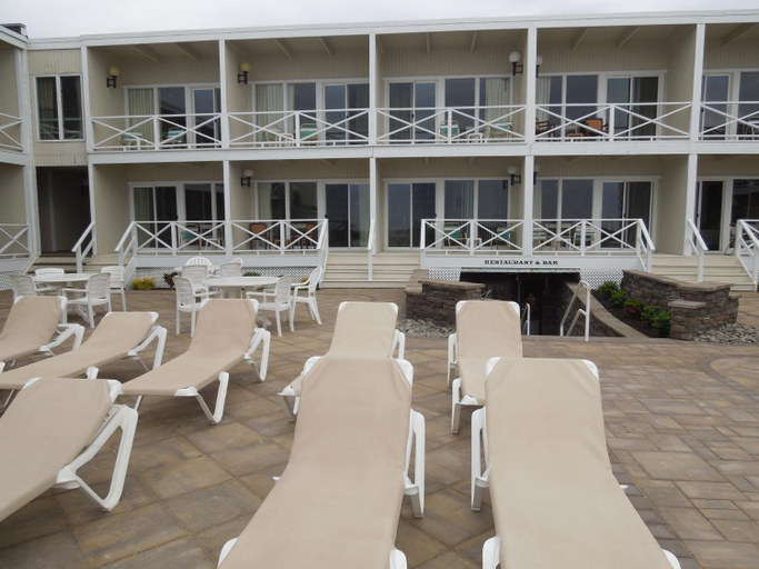 Food & Drinks 3, Royal Atlantic Beach Resort, Suffolk