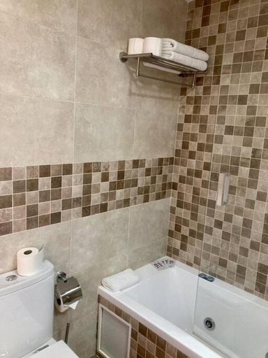 Bathroom 4, Marvellous Sea Views 2 Bed Pueblo Evita, Málaga