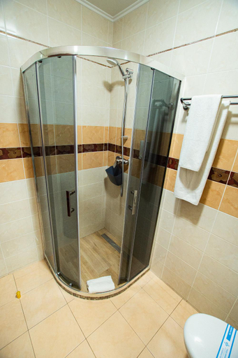 Bathroom 4, Grand Christer Hotel, Podil's'kyi