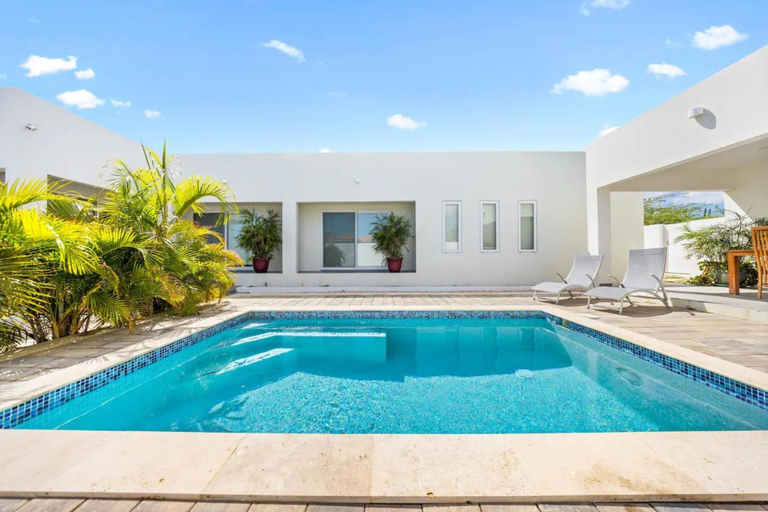 Others 2, Luxurious villa in Noord, Aruba