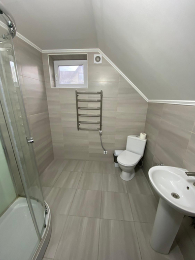 Bathroom 2, Lavina Hotel, Iaremchans'ka