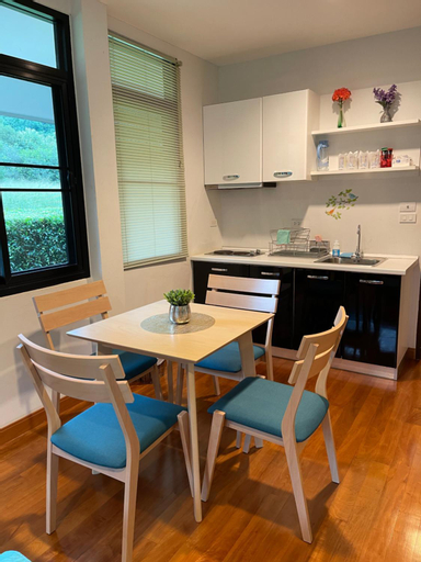 Dining Room 21