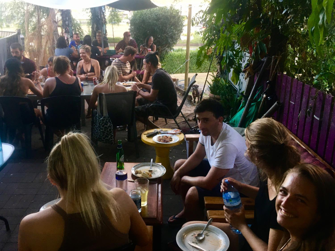Food & Drinks 5, Backpackers By The Bay, Whitsunday