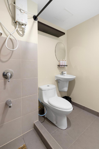 Bathroom 3, NEW! Classy 1BR in Cebu IT park - Central Location, Cebu City