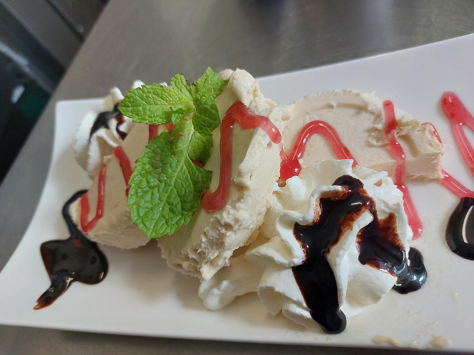 Others 2, Hotel u Liska, Kutno