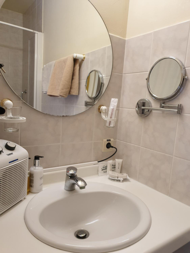 Bathroom 2, Hostellerie Daiseldaele, West-Vlaanderen